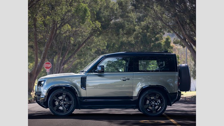 2023 Approved Land Rover Defender 90 Pangea Green AWD  Defender 90 D300 HSE X-DYNAMIC