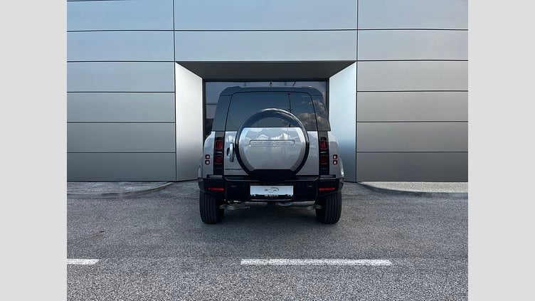 2024 SKLADOVÉ VOZIDLÁ Land Rover Defender 110 Eiger Grey D250 X-Dynamic HSE 