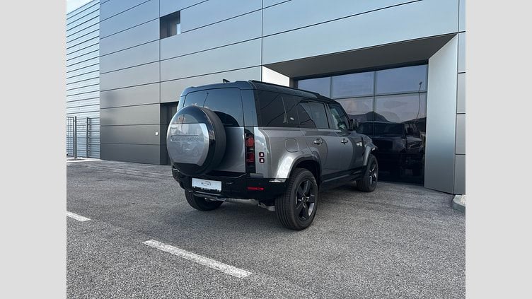 2024 SKLADOVÉ VOZIDLÁ Land Rover Defender 110 Eiger Grey D250 X-Dynamic HSE 