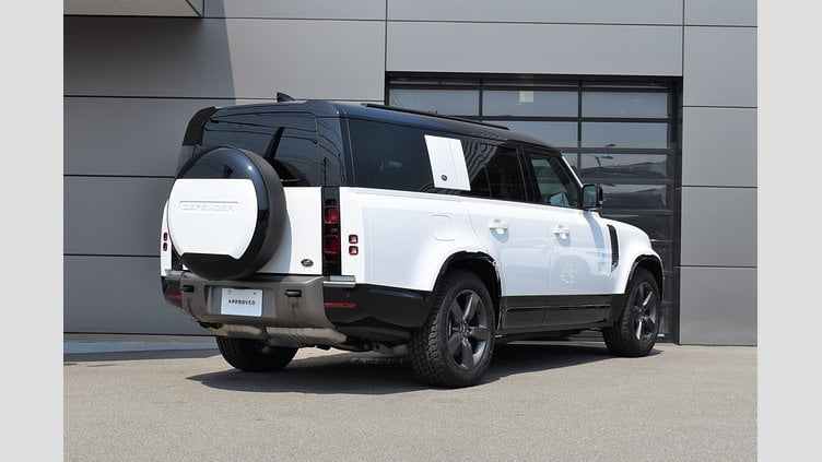 2023 認定中古車 Land Rover Defender 130 フジホワイト D300 AWD AUTOMATIC MHEV X-DYNAMIC HSE