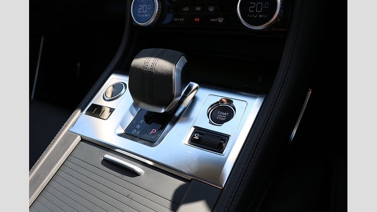 2023 認定中古車 Jaguar F-Pace ハクバシルバー D204 AWD（オートマチック）MHEV S
