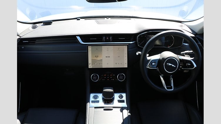 2023 認定中古車 Jaguar F-Pace ハクバシルバー D204 AWD（オートマチック）MHEV S