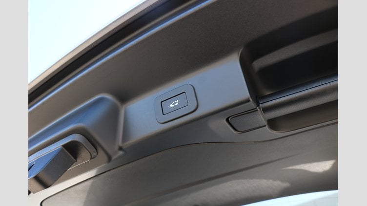 2023 認定中古車 Jaguar F-Pace ハクバシルバー D204 AWD（オートマチック）MHEV S