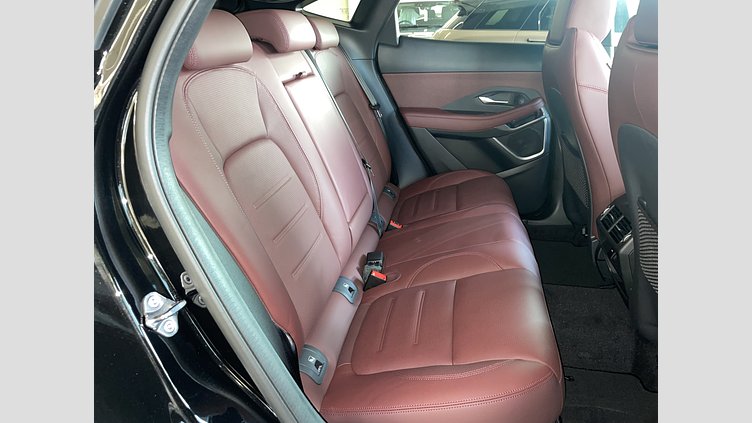 2024 認定中古車 Jaguar E-Pace サントリーニブラック P250（ガソリン） R-DYNAMIC HSE