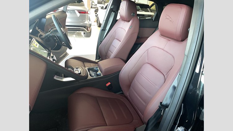 2024 認定中古車 Jaguar E-Pace サントリーニブラック P250（ガソリン） R-DYNAMIC HSE
