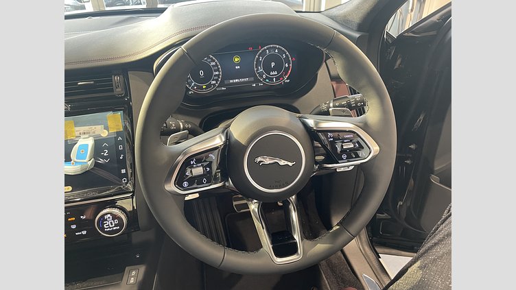 2024 認定中古車 Jaguar E-Pace サントリーニブラック P250（ガソリン） R-DYNAMIC HSE