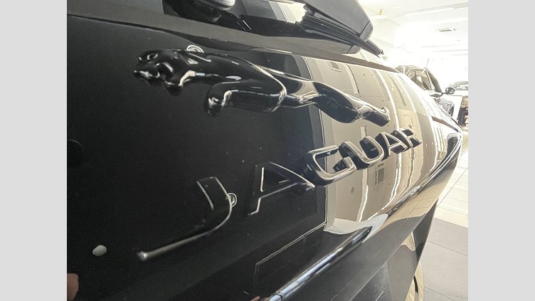 2024 認定中古車 Jaguar E-Pace サントリーニブラック P250（ガソリン） R-DYNAMIC HSE