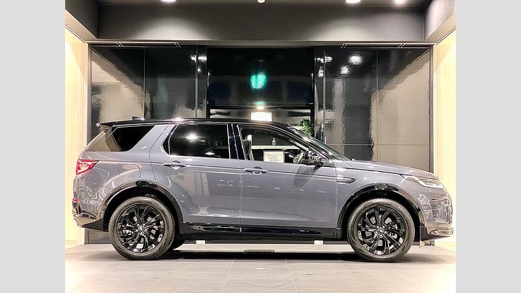 2024 認定中古車 Land Rover Discovery Sport ヴァレジネブルー D200マイルドハイブリッド（ディーゼル） 標準ホイール DYNAMIC SE