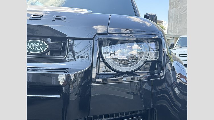 2022 認定中古車 Land Rover Defender 110 サントリーニブラック D300 AWD（AT） X-DYNAMIC SE