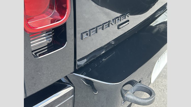 2022 認定中古車 Land Rover Defender 110 サントリーニブラック D300 AWD（AT） X-DYNAMIC SE