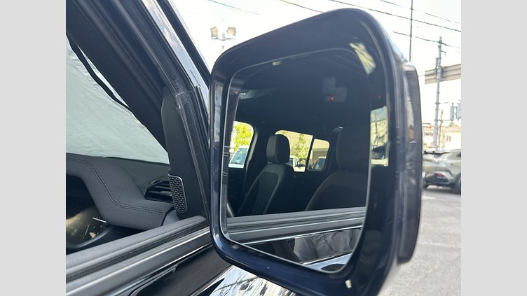 2022 認定中古車 Land Rover Defender 110 サントリーニブラック D300 AWD（AT） X-DYNAMIC SE