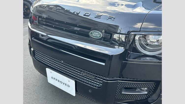 2022 認定中古車 Land Rover Defender 110 サントリーニブラック D300 AWD（AT） X-DYNAMIC SE