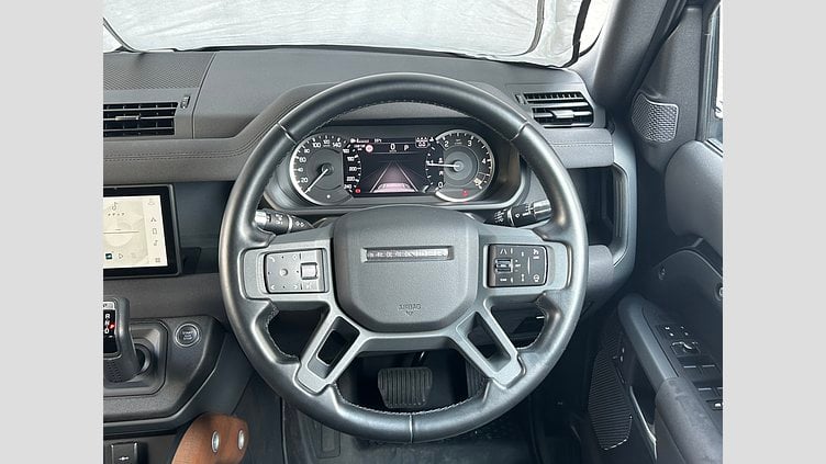 2022 認定中古車 Land Rover Defender 110 サントリーニブラック D300 AWD（AT） X-DYNAMIC SE