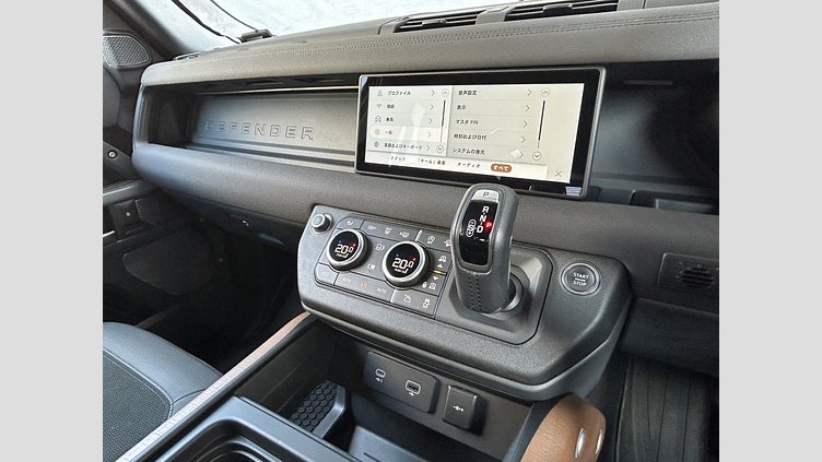 2022 認定中古車 Land Rover Defender 110 サントリーニブラック D300 AWD（AT） X-DYNAMIC SE