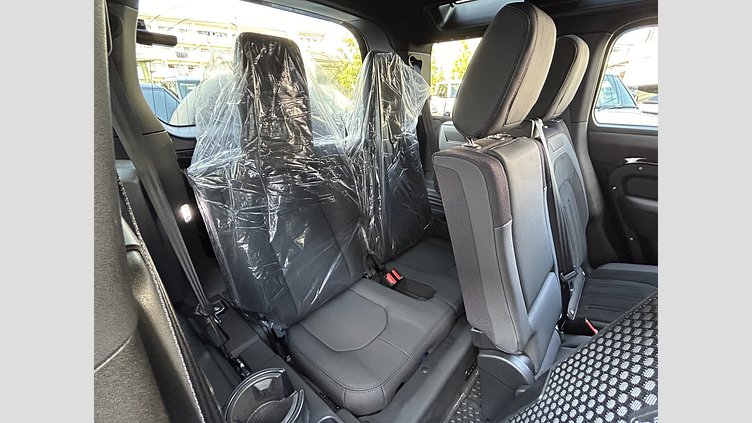 2022 認定中古車 Land Rover Defender 110 サントリーニブラック D300 AWD（AT） X-DYNAMIC SE