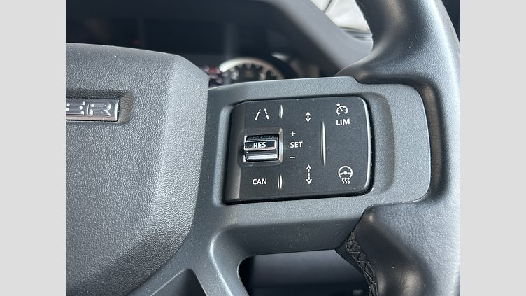2022 認定中古車 Land Rover Defender 110 サントリーニブラック D300 AWD（AT） X-DYNAMIC SE