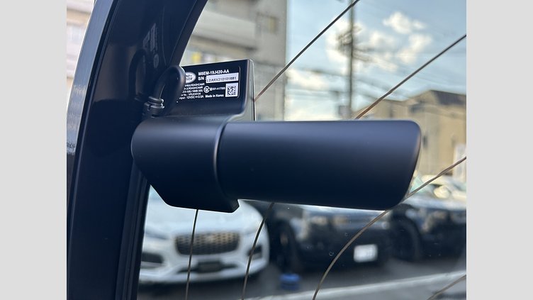 2022 認定中古車 Land Rover Defender 110 サントリーニブラック D300 AWD（AT） X-DYNAMIC SE