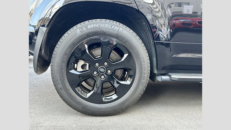 2022 認定中古車 Land Rover Defender 110 サントリーニブラック D300 AWD（AT） X-DYNAMIC SE