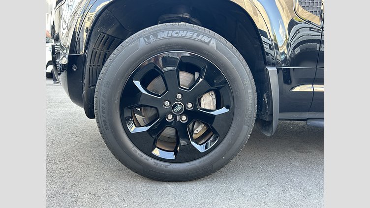 2022 認定中古車 Land Rover Defender 110 サントリーニブラック D300 AWD（AT） X-DYNAMIC SE
