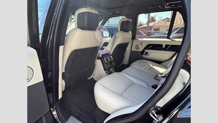 2019 認定中古車 Land Rover Range Rover Santorini Black 3.0 V6 Dsl Mono Turbo Std Flow ヴォーグ