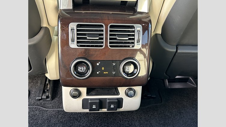 2019 認定中古車 Land Rover Range Rover Santorini Black 3.0 V6 Dsl Mono Turbo Std Flow ヴォーグ