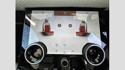 Range Rover Velar 30