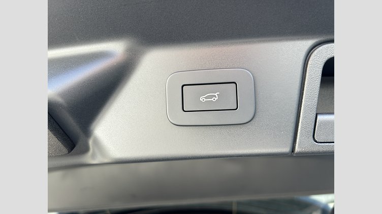 2023 認定中古車 Land Rover Range Rover Velar ポルトフィーノブルー D200 AWD（オートマチック） MHEV R-DYNAMIC S