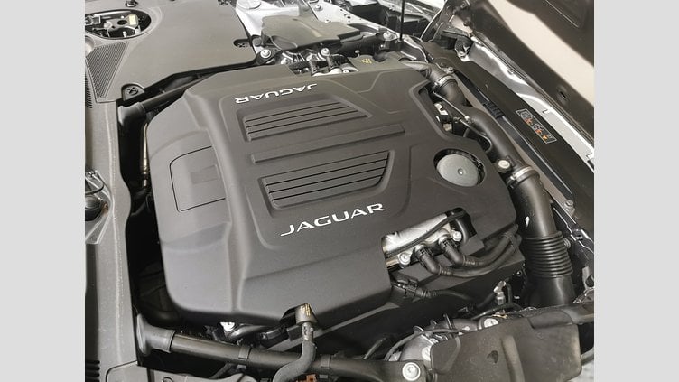 2020 認定中古車 Jaguar F-Type アイガーグレー ジャガー 5.0リッターV8 550PS スーパーチャージド ガソリン エンジン (オートマチックトランスミッション、オールホイールドライブ(AWD)) F-TYPEコンバーチブル R