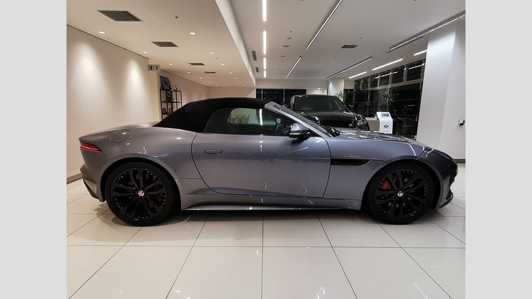 2020 認定中古車 Jaguar F-Type アイガーグレー ジャガー 5.0リッターV8 550PS スーパーチャージド ガソリン エンジン (オートマチックトランスミッション、オールホイールドライブ(AWD)) F-TYPEコンバーチブル R