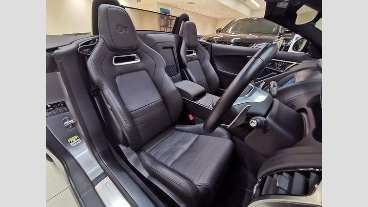 2020 認定中古車 Jaguar F-Type アイガーグレー ジャガー 5.0リッターV8 550PS スーパーチャージド ガソリン エンジン (オートマチックトランスミッション、オールホイールドライブ(AWD)) F-TYPEコンバーチブル R