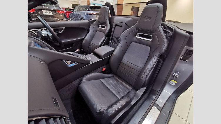 2020 認定中古車 Jaguar F-Type アイガーグレー ジャガー 5.0リッターV8 550PS スーパーチャージド ガソリン エンジン (オートマチックトランスミッション、オールホイールドライブ(AWD)) F-TYPEコンバーチブル R