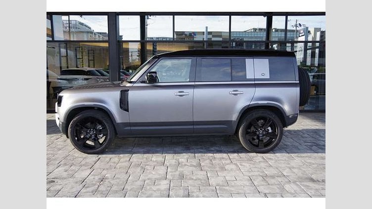 2024 認定中古車 Land Rover Defender 110 アイガーグレイ P300 AWD（AT） EASTNOR DARK EDITION