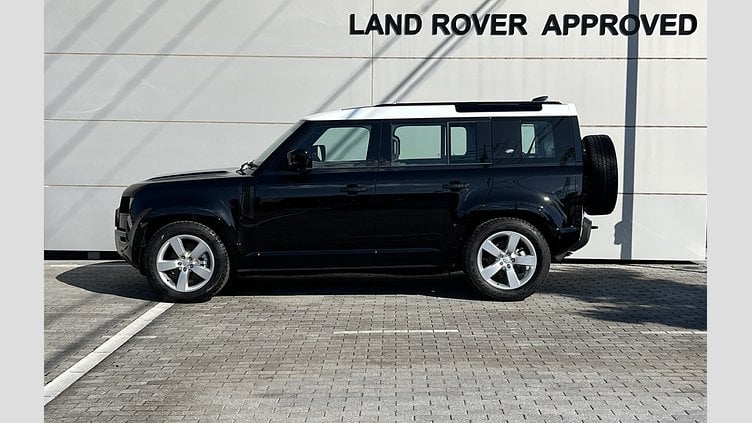 2023 認定中古車 Land Rover Defender 110 サントリーニブラック P300 AWD（AT） SE