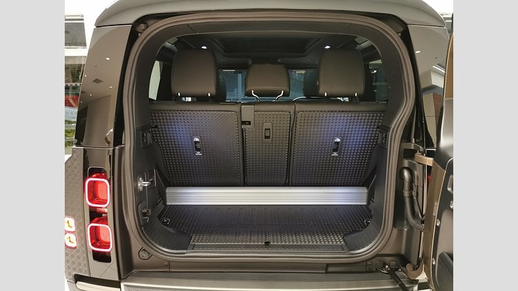 2022 認定中古車 Land Rover Defender 90 ゴンドワナストーン P300 AWD（AT） X-DYNAMIC SE