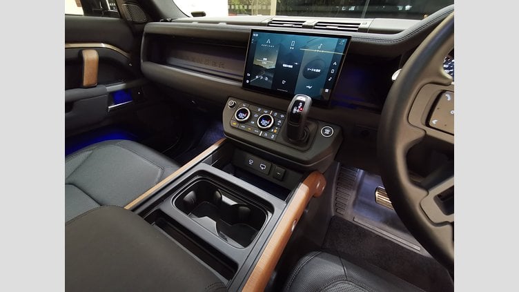 2022 認定中古車 Land Rover Defender 90 ゴンドワナストーン P300 AWD（AT） X-DYNAMIC SE