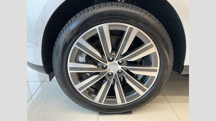 2023 認定中古車 Land Rover Range Rover Icy White in Gloss finish P440 AWD PHEV（AT） スタンダードホイールベース AUTOBIOGRAPHY