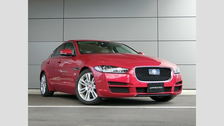 2017 認定中古車 Jaguar XE Firenze Red XE 2.0 I4D AJ200 RWD 4DR プレステージ