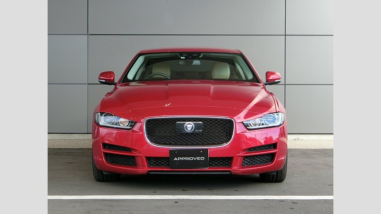2017 認定中古車 Jaguar XE Firenze Red XE 2.0 I4D AJ200 RWD 4DR プレステージ
