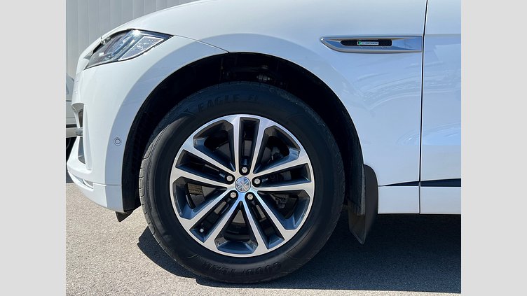 2024 認定中古車 Jaguar F-Pace Fuji White 2.0 litre i4D Diesel R-Sport