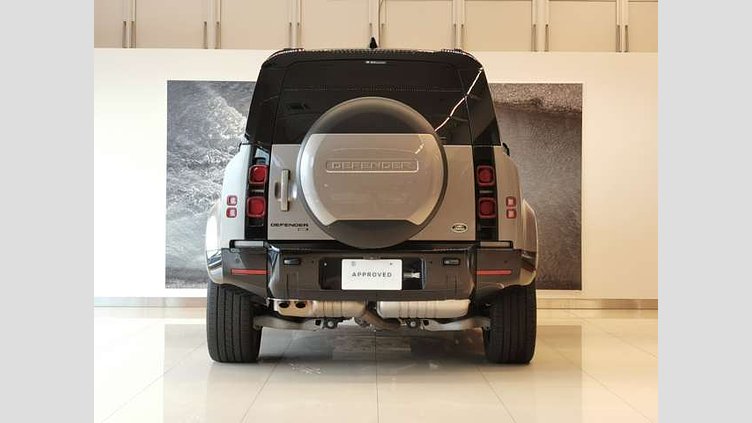 2022 認定中古車 Land Rover Defender 110 シリコンシルバー D300 AWD（AT） アーバナイト 22