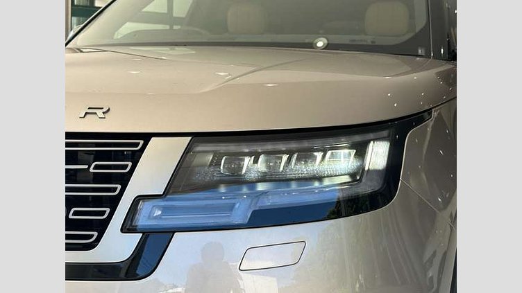 2023 認定中古車 Land Rover Range Rover バトゥミゴールド D300 AWD MHEV（AT） スタンダードホイールベース SE