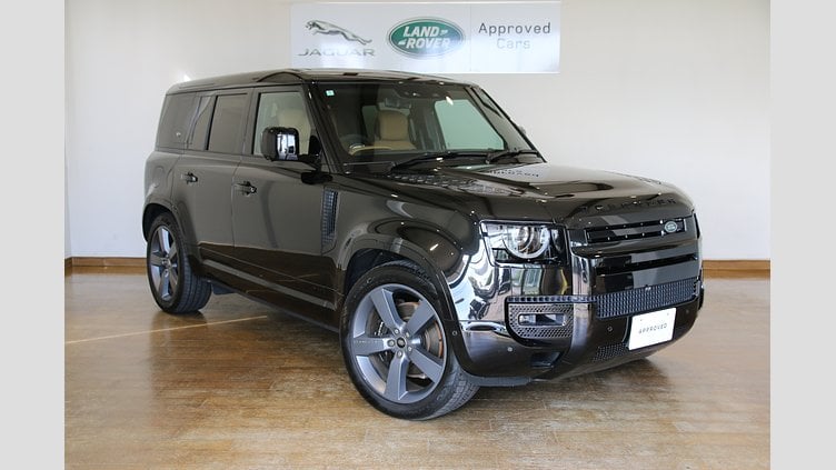 2024 認定中古車 Land Rover Defender 110 サントリーニブラック P525 AWD (AT) V8