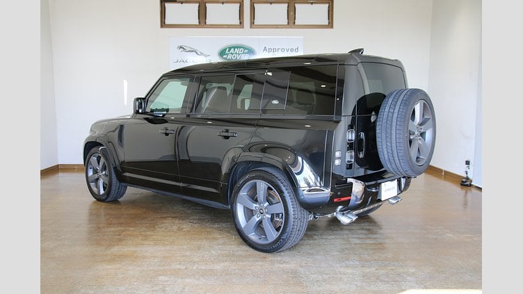 2024 認定中古車 Land Rover Defender 110 サントリーニブラック P525 AWD (AT) V8