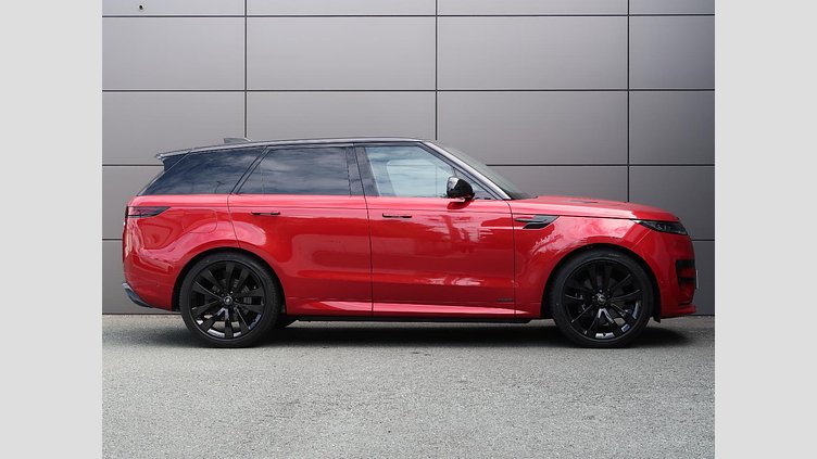 2023 認定中古車 Land Rover Range Rover Sport フィレンツェレッド 3.0リッター6気筒300PSターボチャージドディーゼルMHEV（オートマチック） AUTOBIOGRAPHY