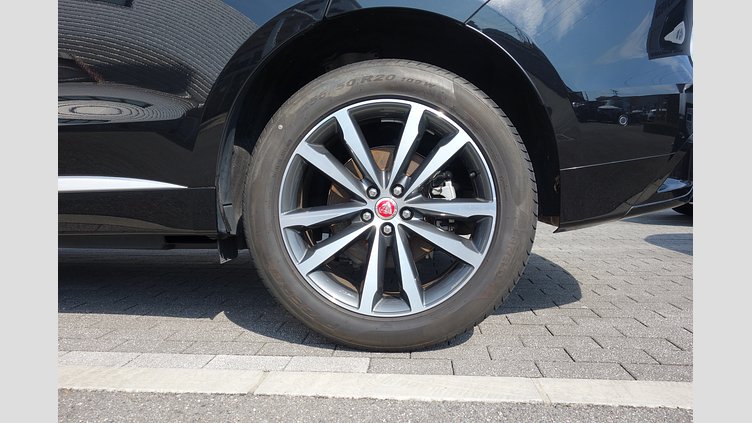 2021 認定中古車 Jaguar F-Pace サントリーニブラック P250 AWD（オートマチック） S