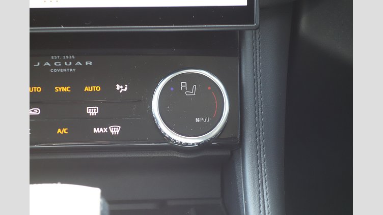 2021 認定中古車 Jaguar F-Pace サントリーニブラック P250 AWD（オートマチック） S