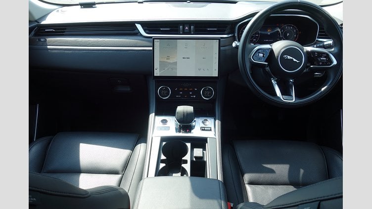 2021 認定中古車 Jaguar F-Pace サントリーニブラック P250 AWD（オートマチック） S
