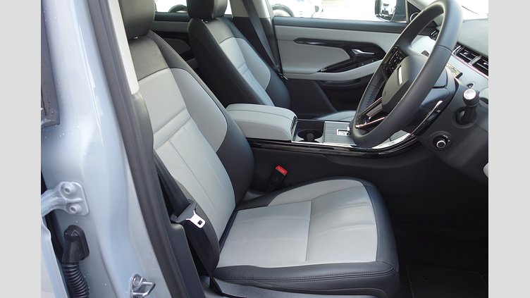 2023 認定中古車 Land Rover Range Rover Evoque アロイオスグレイ D200マイルドハイブリッド（ディーゼル） スタンダードホイールベース DYNAMIC SE
