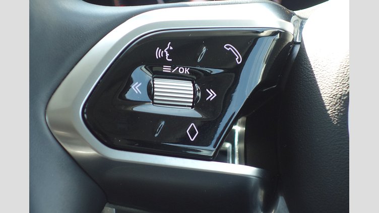 2021 認定中古車 Jaguar F-Pace サントリーニブラック P250 AWD（オートマチック） S