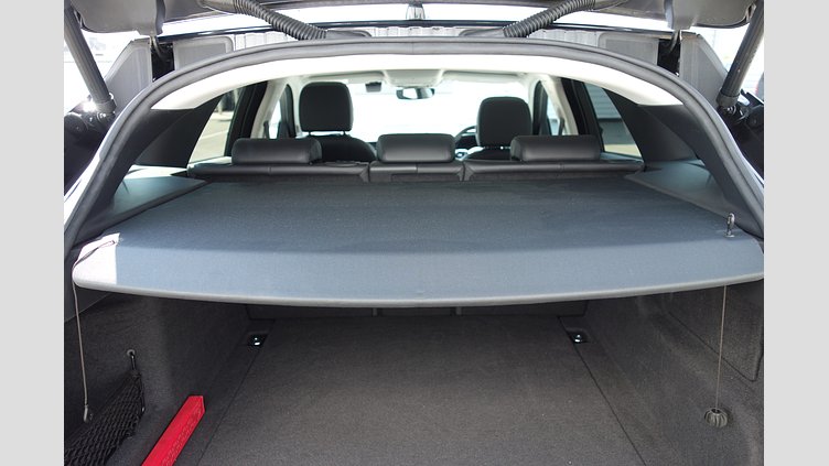 2021 認定中古車 Jaguar F-Pace サントリーニブラック P250 AWD（オートマチック） S